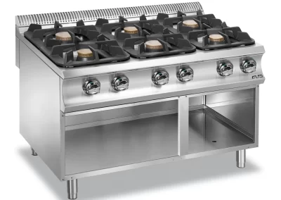 Cucina 6 fuochi a gas su armadio aperto mbm imballata